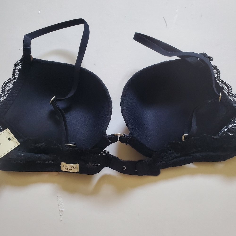 Gilly Hicks Bra